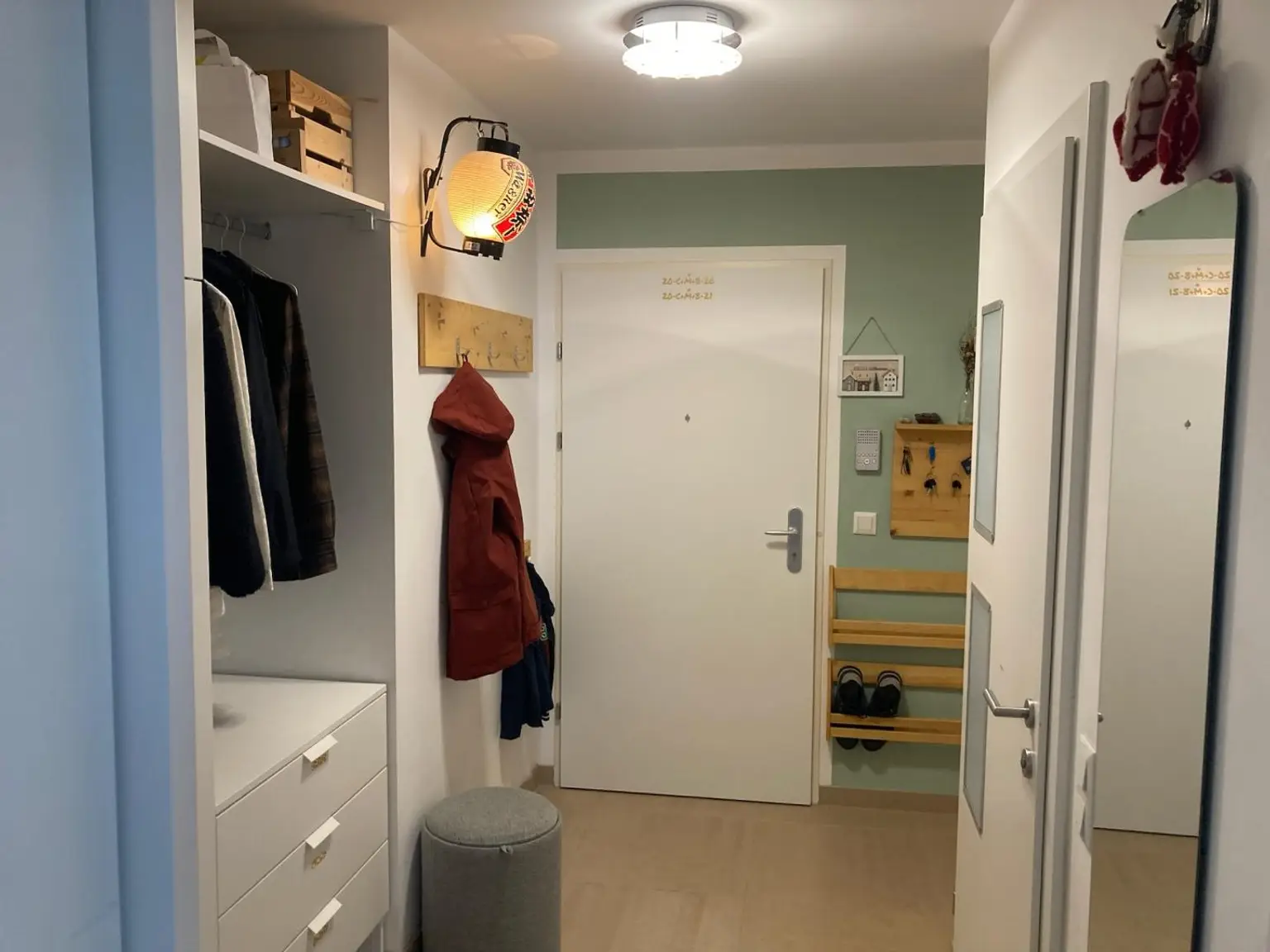 TRAUMHAFTE 4 ZIMMER WOHNUNG MIT BALKON UND GARAGENPLATZ