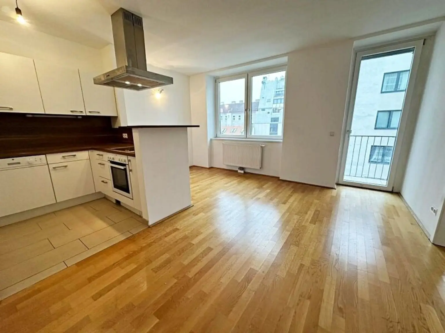 HUMBOLDTGASSE, U1 NÄHE, 76 m2 Neubau inkl. 4 m2 Loggia, Wohnküche, 2 Zimmer, gefördert, 2. Liftstock