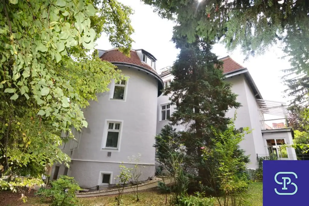 Sanierte 109m² DG-Wohnung mit Galerie Nahe Lainzer Tiergarten - 1130 Wien