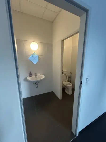 Helle 3-Zimmer-Wohnung mit Südost-Loggia in Bestlage – Nähe U1 Kagran & Donauzentrum