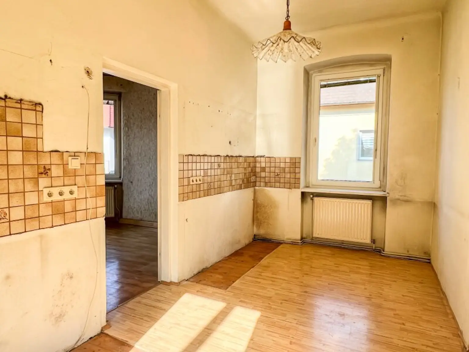Charmante Liegenschaft mit Ausbau- und Neubaupotential im Herzen von Guntramsdorf
