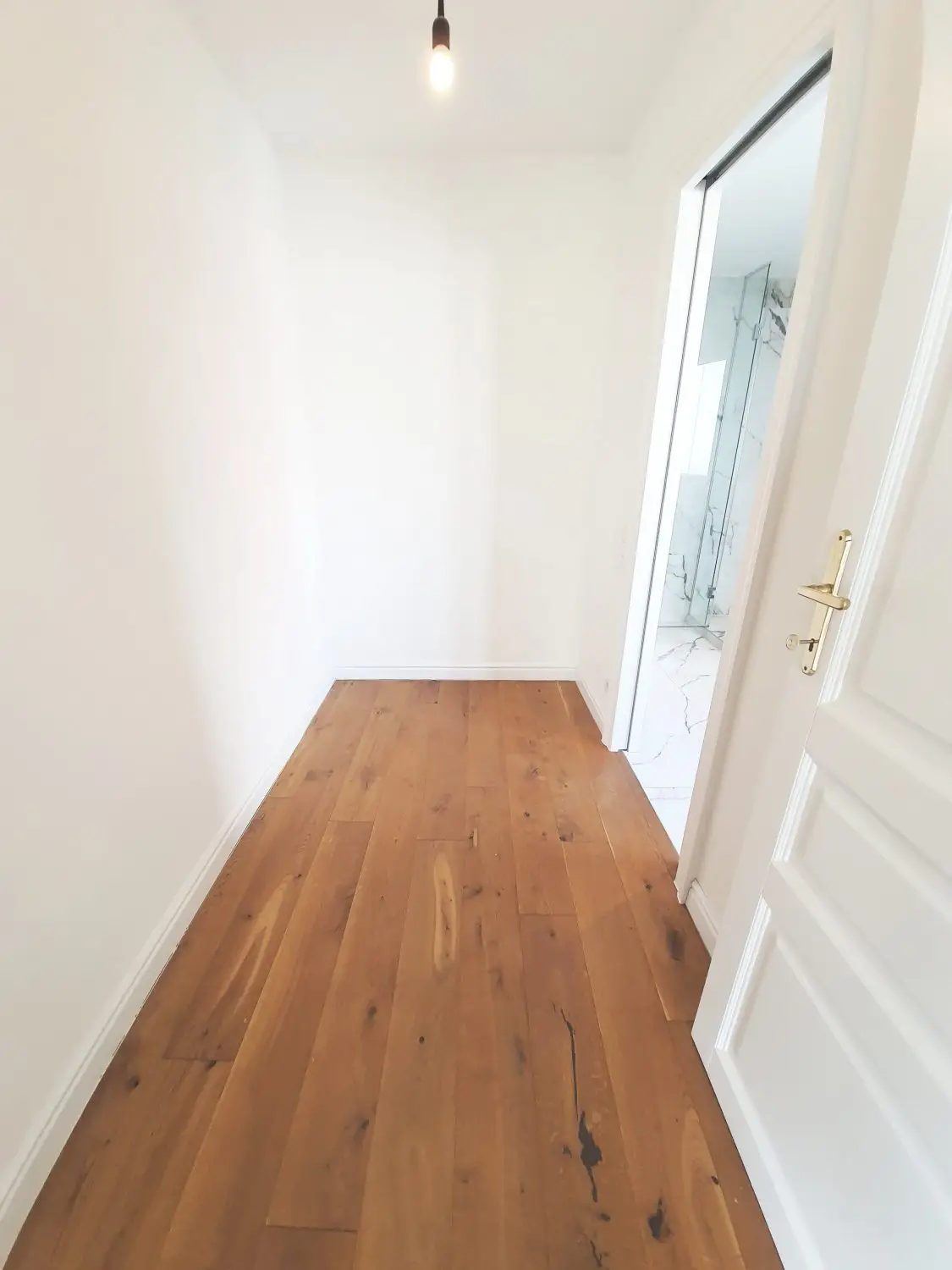 Moderne 3-Zimmer-Wohnung mit 2 Balkonen und hochwertiger Ausstattung in Glanzing