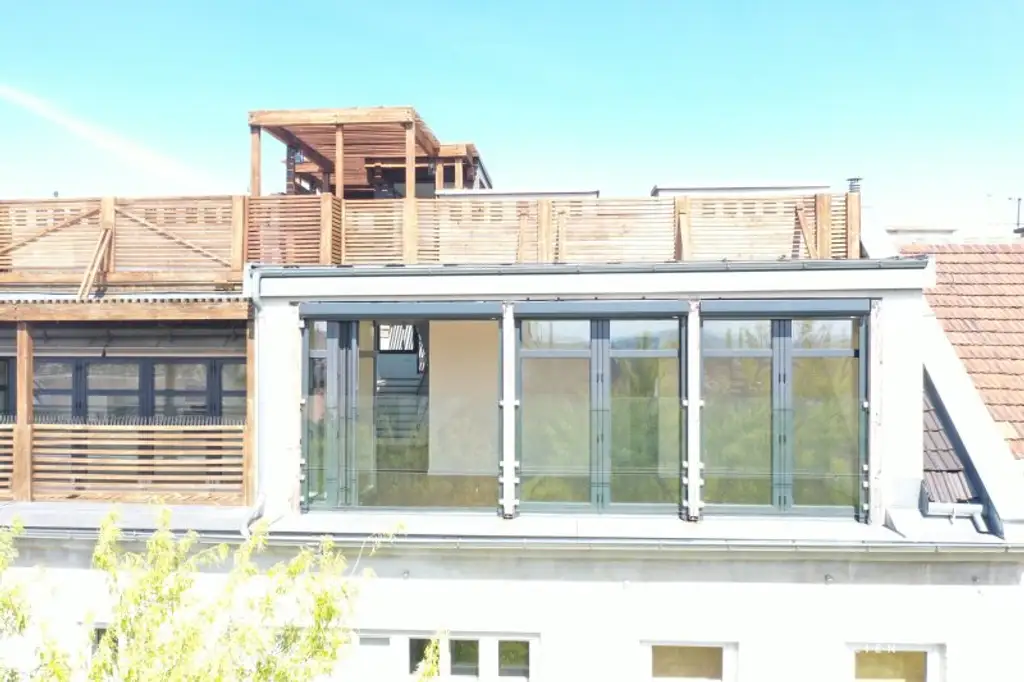 Lichtdurchflutete Dachgeschoßwohnung mit atemberaubenden Ausblick