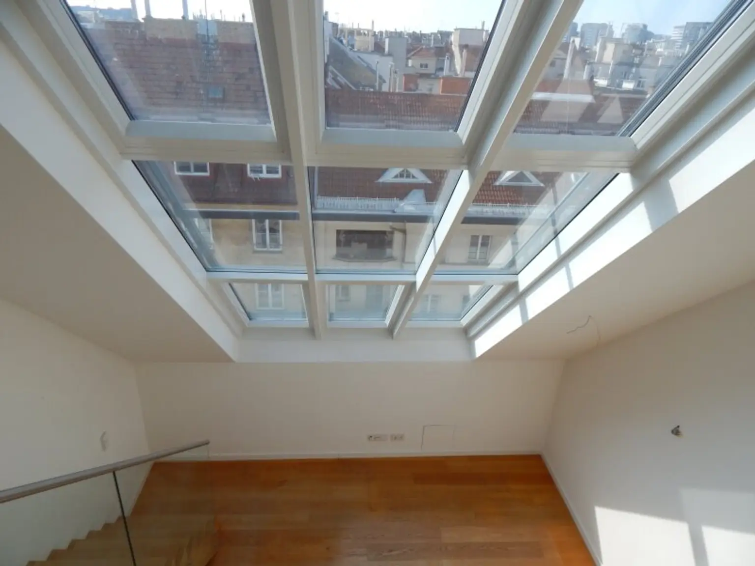 Wohntraum helle und ruhige Dachterrassenwohnung mit Fernsicht