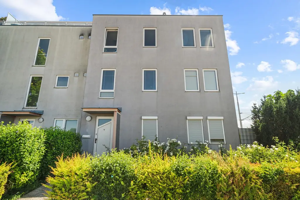"Wohnoase mit Garten & Garage – 3-Zimmer-Traum bei Badeteich Hirschstetten"