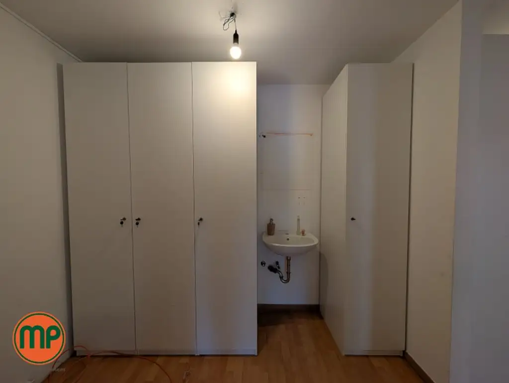 NUR FÜR ÄRZTE: Patientenpotential trifft Top-Anbindung: Ihre Praxis direkt an der U6