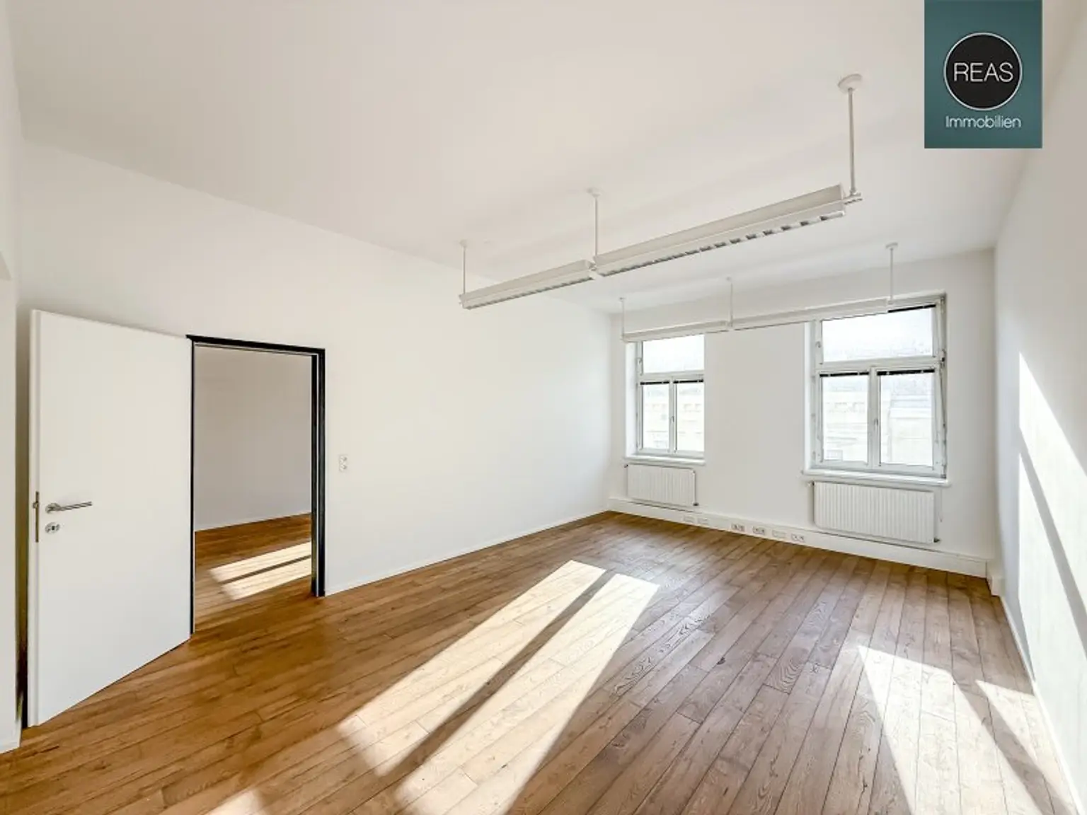 Modernes Büro mit Terrasse nahe Naschmarkt! Garage verfügbar!