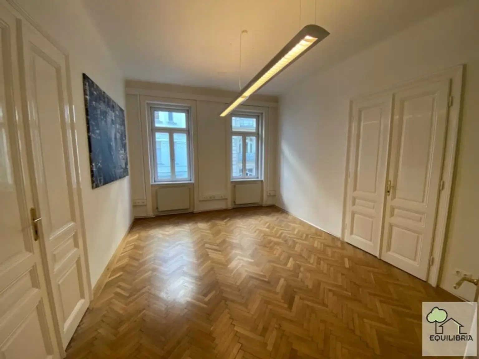 MODERNES ALTBAUBÜRO IN ZENTRALER LAGE