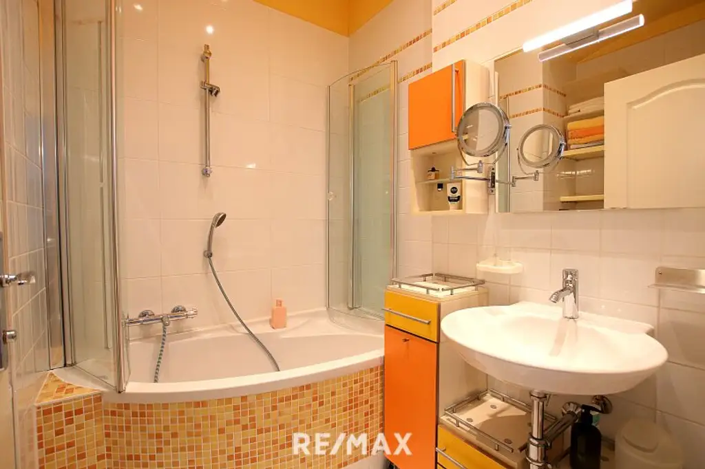 Wunderschöne Altbauwohnung - 2 Zimmer mit perfektem Grundriss, barrierefrei!