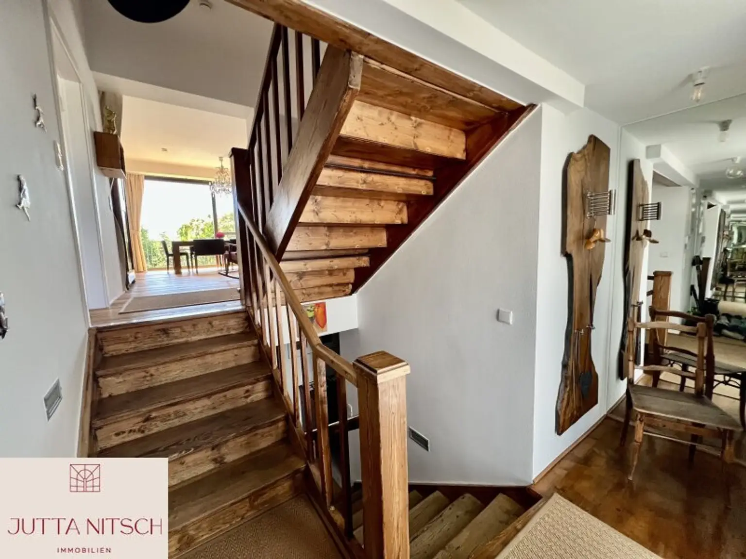 Exquisites Terrassenhaus in Eisenstadt, teilbares Grundstück – Ihr neues Zuhause mit Traumgarten, Naturpool und Weitblick!