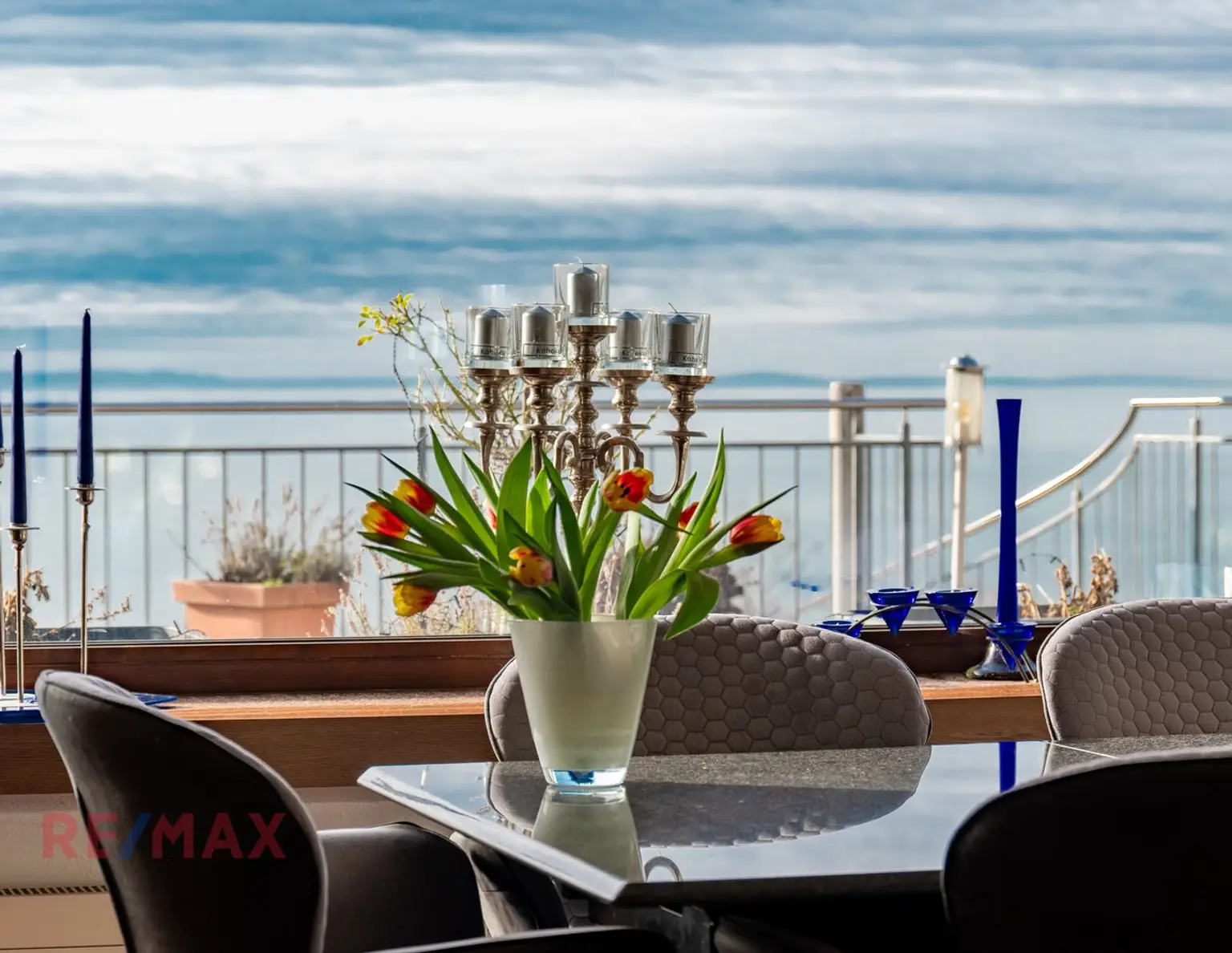 Wohnjuwel mit 3-Länder-Blick und Terrasse