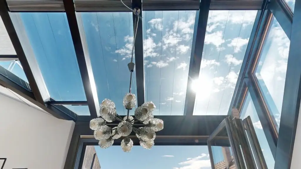 Dachgeschoss-Maisonette mit Loft-Charakter, Wellness-Oase & Weitblick