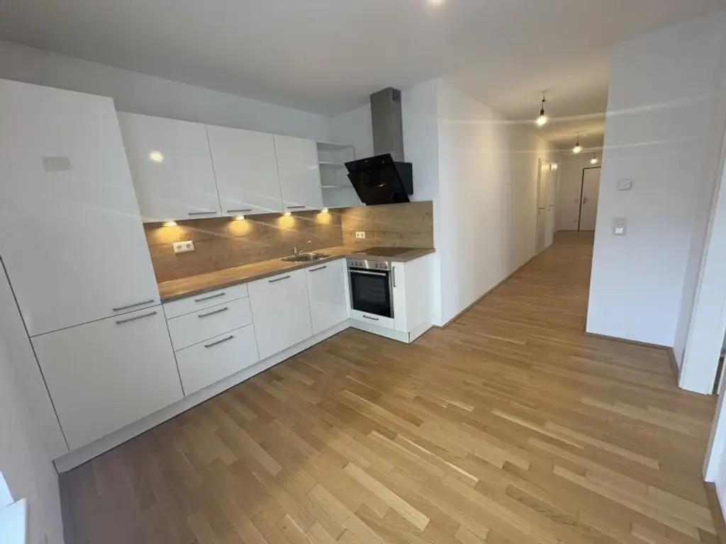 Neuwertige 71m² Wohnung mit Balkon - WG-tauglich & top ausgestattet