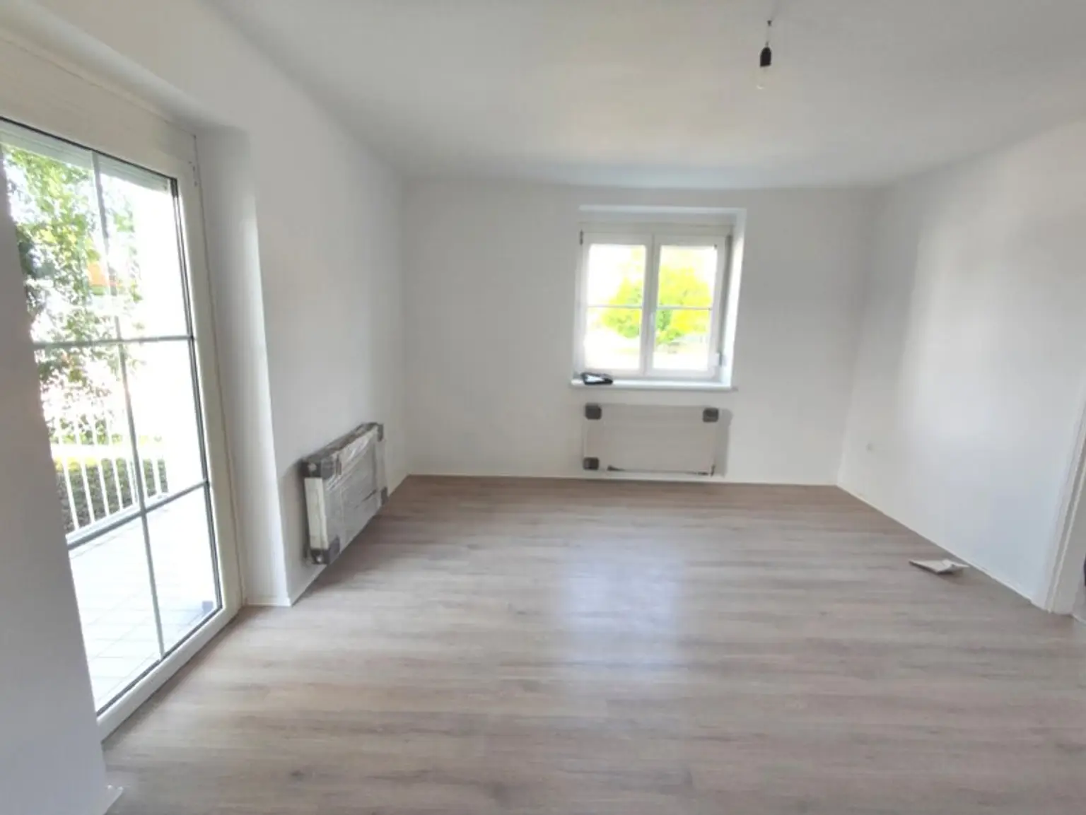 Traumhafte, frisch renovierte Eigentumswohnung mit 2 Balkonen in Siegendorf – Ihr neues Zuhause!