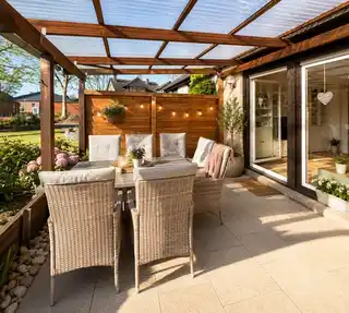 überdachte Terrasse