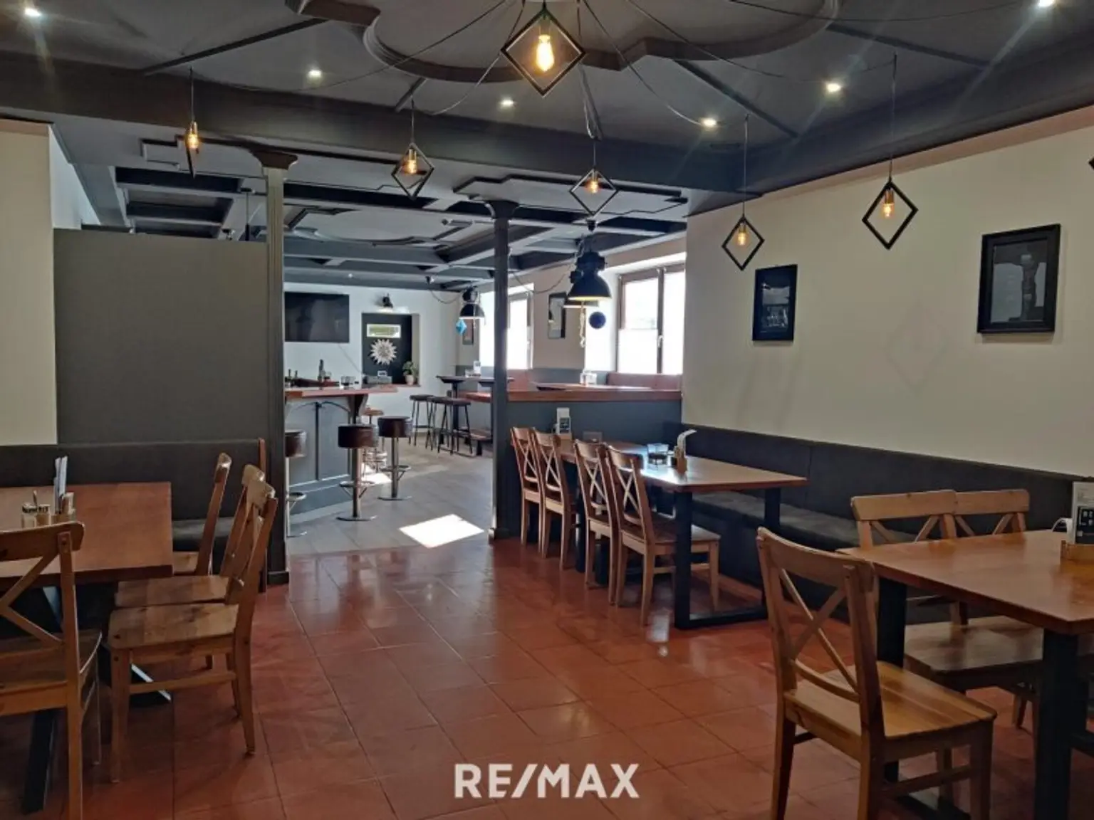 Sitzgelegenheiten Bar