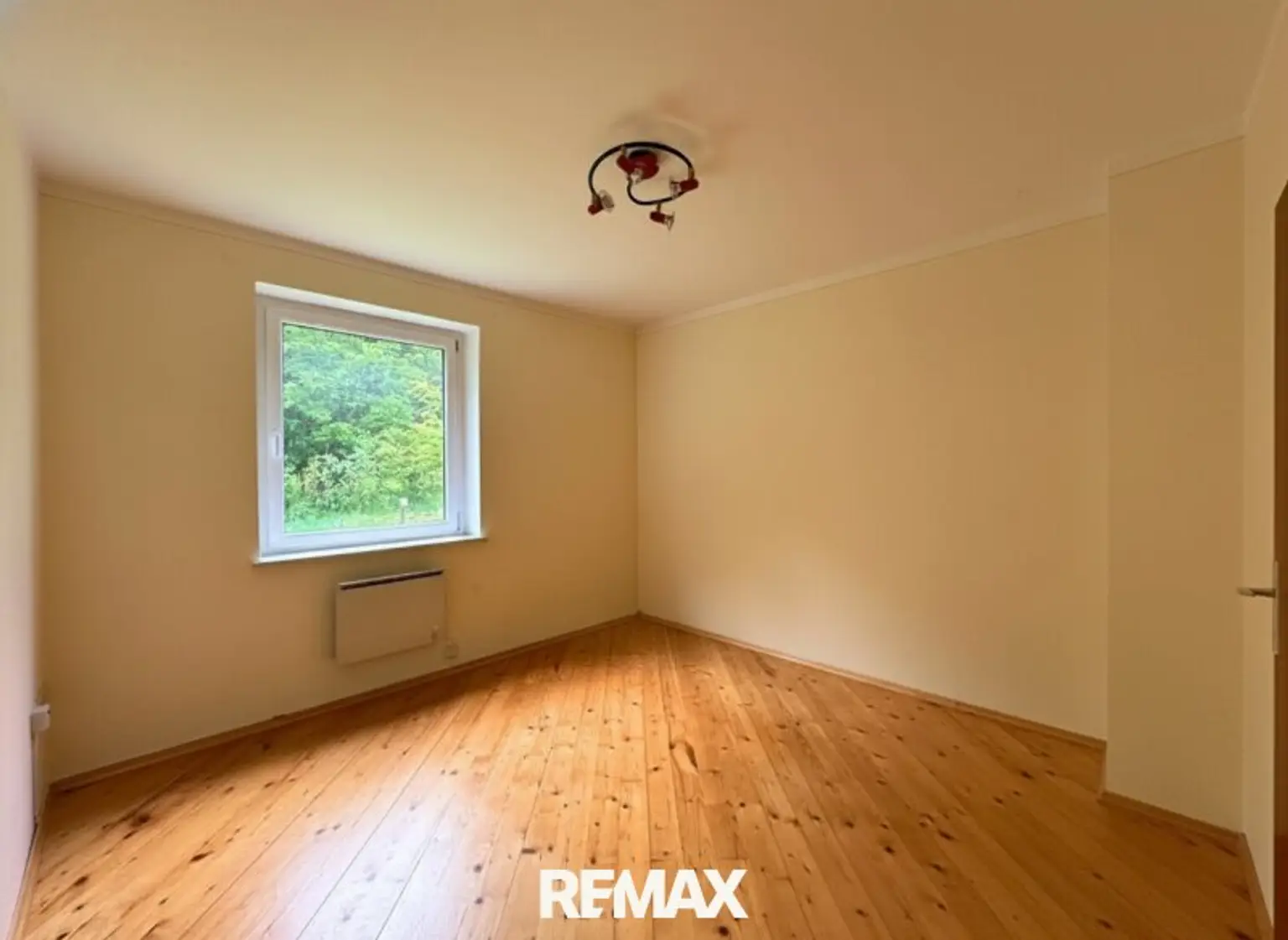 *** Charmante 2-Zimmer-Wohnung mit Loggia & Bergblick in Aflenz ***