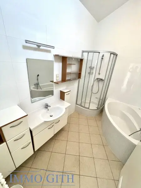 DACHGESCHOSSJUWEL MIT SPEKTAKULÄREM WIENBLICK - UNBEFRISTET & PROVISIONSFREI ZU MIETEN!