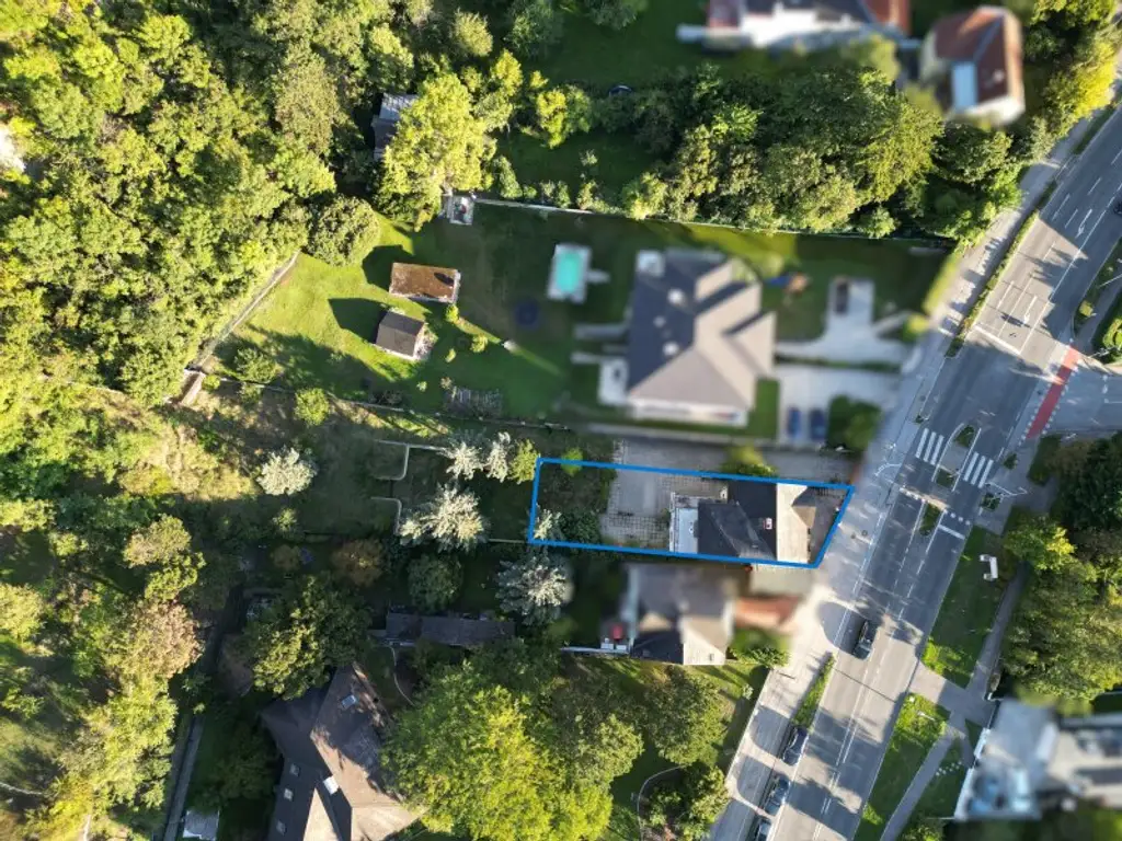 Ein-/Mehrfamilienhaus auf Eigengrund