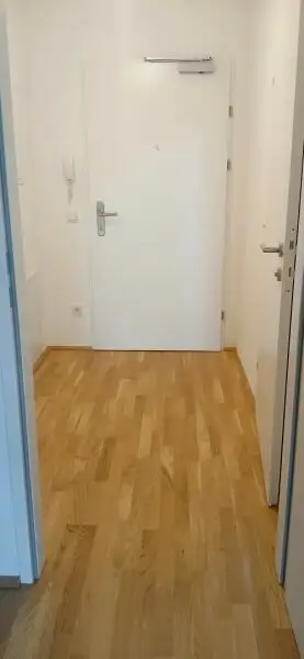 NEUBAU - ERSTBEZUG - Top 18 - Wunderschöne 2 Zimmerwohnung mit großem Balkon und eigenem Tiefgaragenplatz