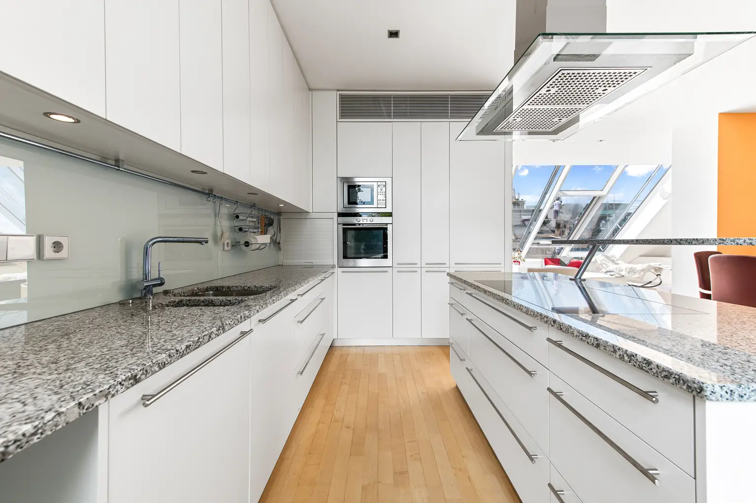 Exklusives Penthouse mit Dachgarten und Karlskirchenblick in Bestlage des 4. Wiener Gemeindebezirks