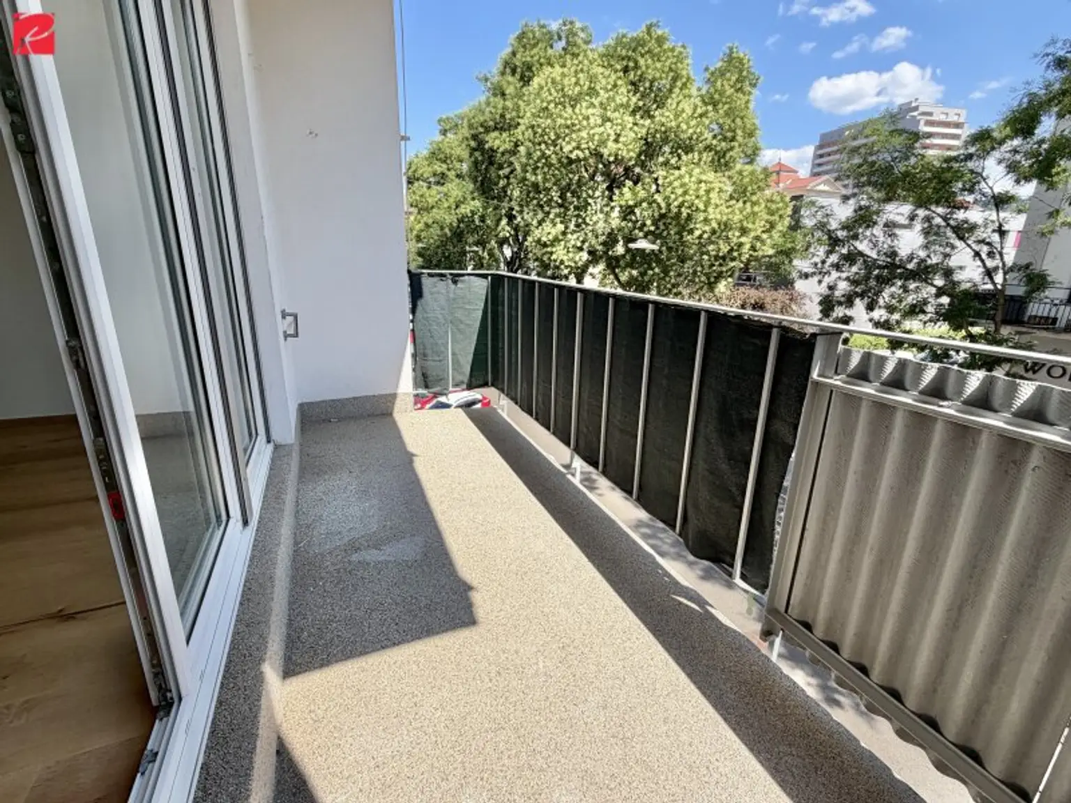 Sonniger Balkon