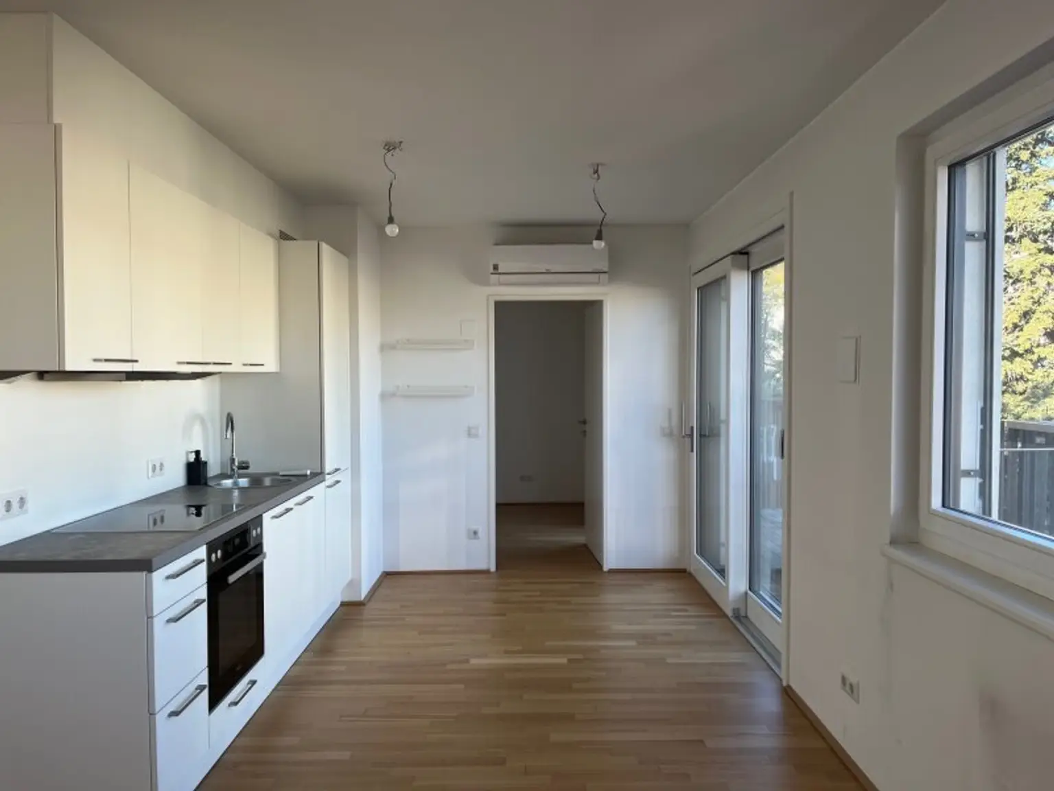 City-Oase: Helle Wohnung mit Balkon & Klima nahe Mariahilferstraße