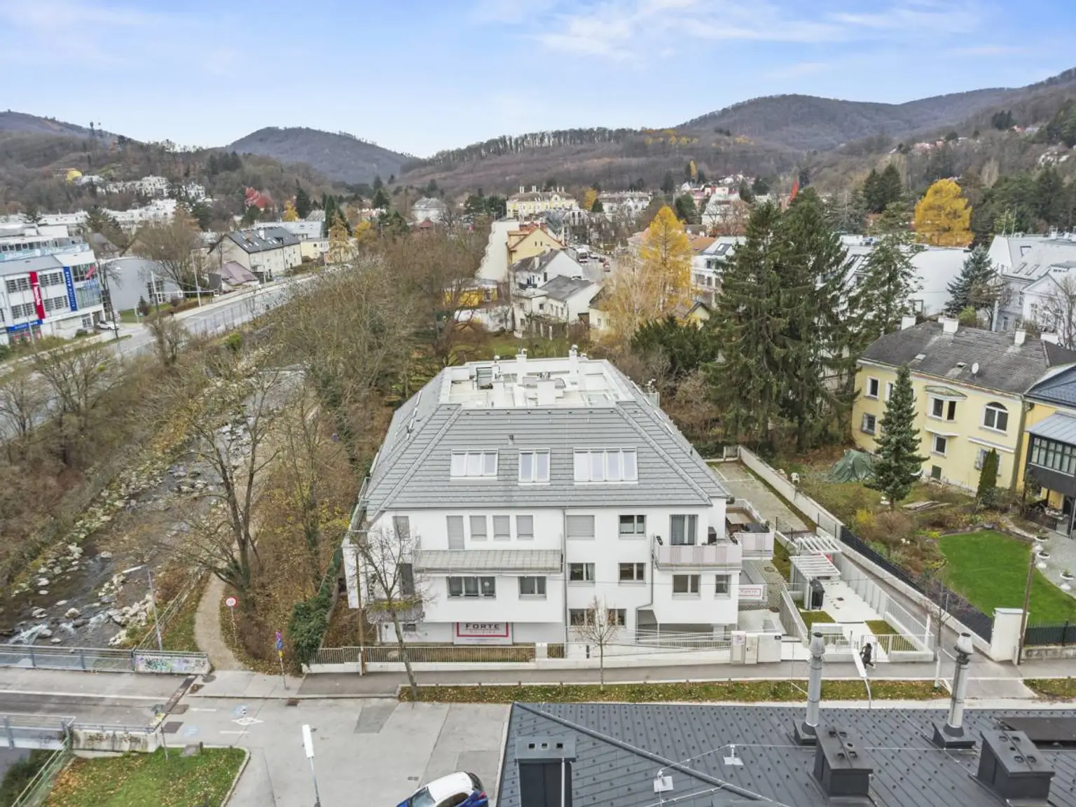 Dddd | ++ NEU ++ EXKLUSIVE VIER Zimmer mit BALKON - Beste Lage! | Prima Service Immobilien