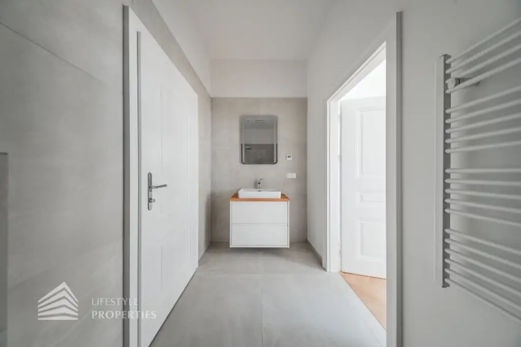 Heller 4-Zimmer Erstbezug mit Balkon, Nähe Meiselmarkt