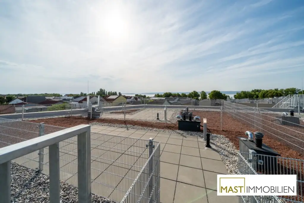 *Sommer 2025* UNIKAT! Großzügige 4-Zimmer Wohnung mit Dachterrasse und Gründach!
