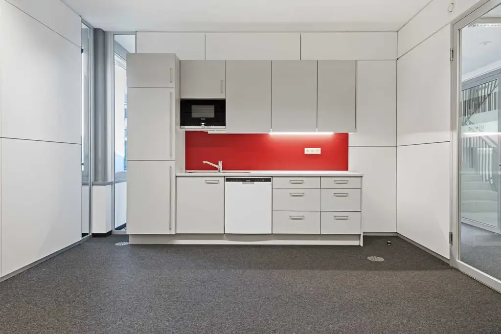 Top moderne & voll Ausgestattete Büroflächen in der Siemensstraße zu mieten!