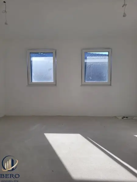 Begrüßen Sie Ihre neue Doppelhaus-Hälfte am Wiener Stadtrand des 22.Bezirks gelegen