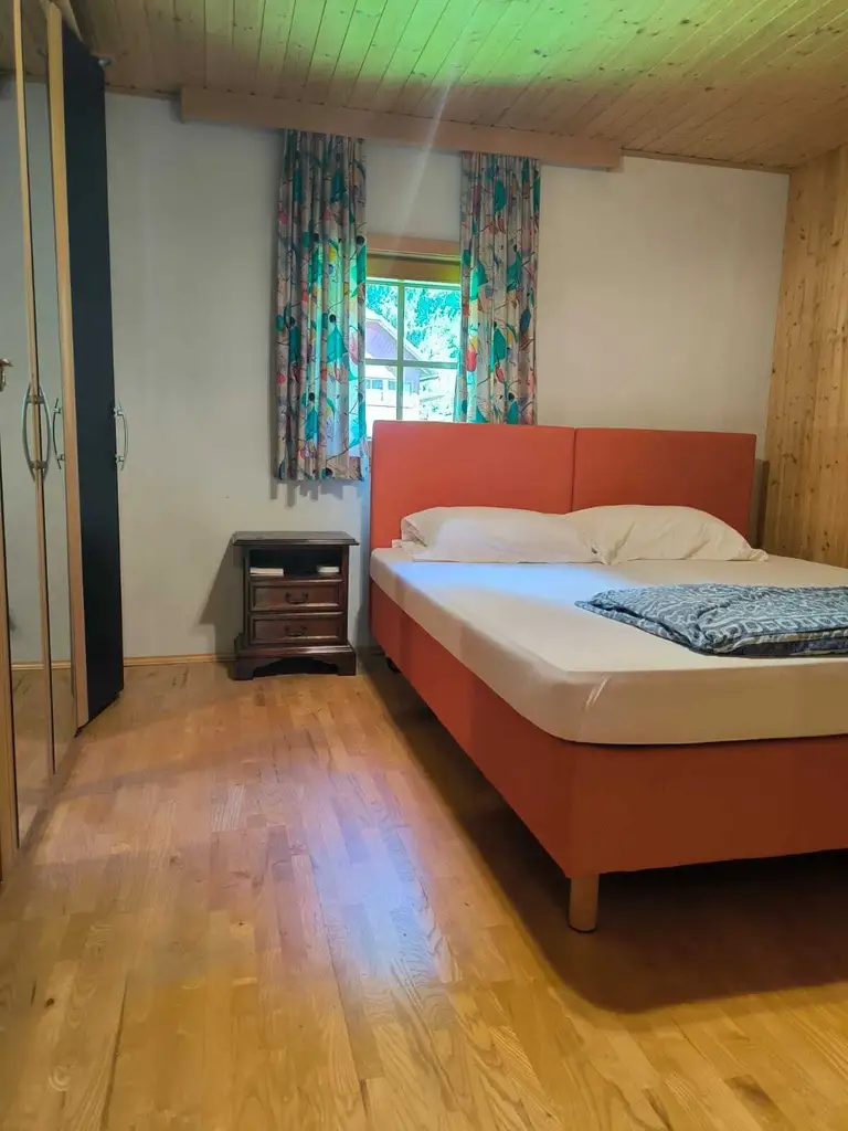 Großzügige Liegenschaft am Afritzer See – mit Apartment, privatem Seezugang und Panoramablick