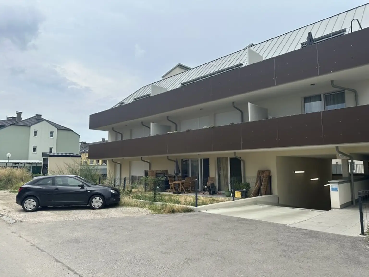 Fernsicht PUR- Sonnige, barrierefreie Wohnung mit großen Terrasse/ Dachterrasse, inkl. Küche- Nähe Bhf. Brunn