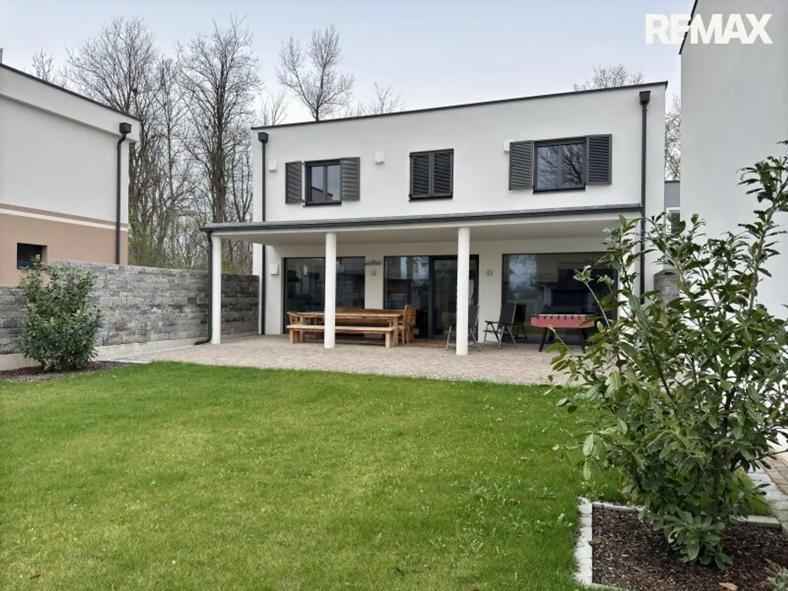 Seeluft - Einfamilienhaus auf Pachtgrund mit ca. 189 m² Wfl. am Neudörflersee zu kaufen!