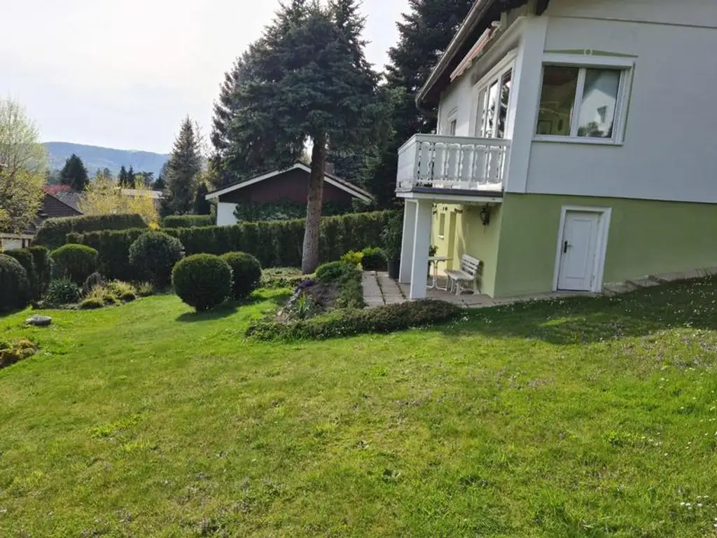 Charmantes Einfamilienhaus mit Garten