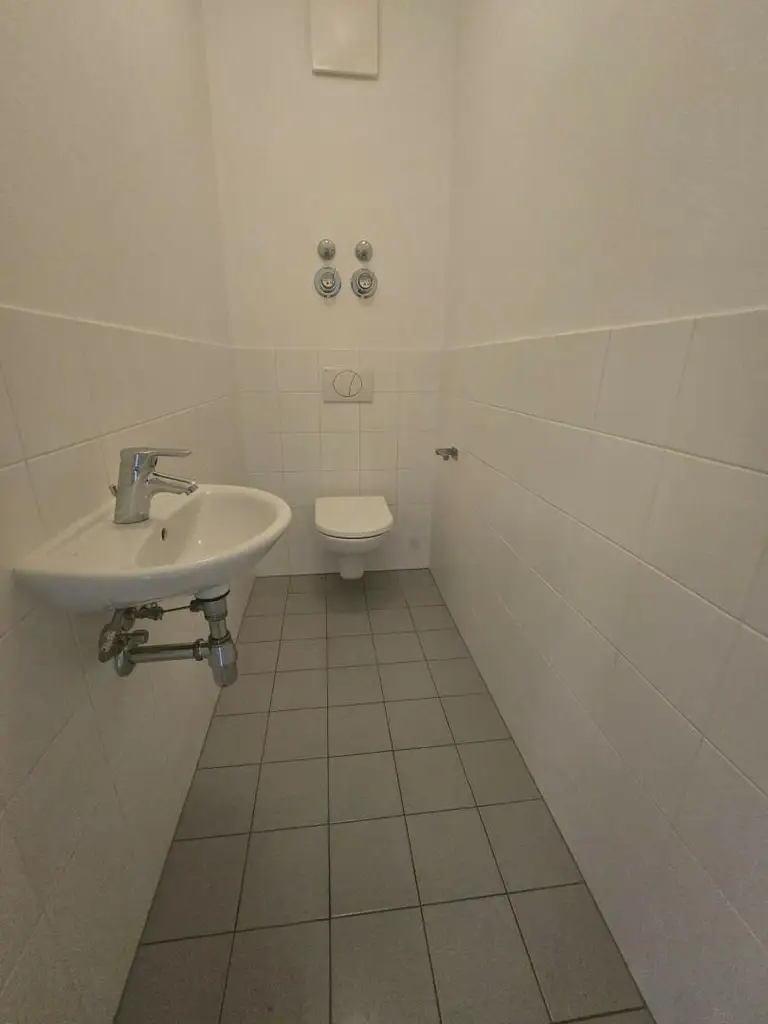 Entzückende Dreizimmerwohnung mit Balkon!