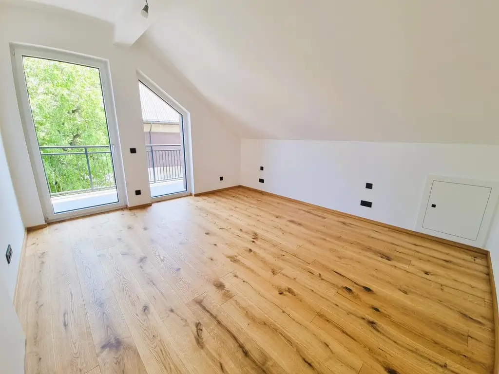 ERSTBEZUG | Exklusives Penthouse mit 4 Zimmern & sonniger Terrasse