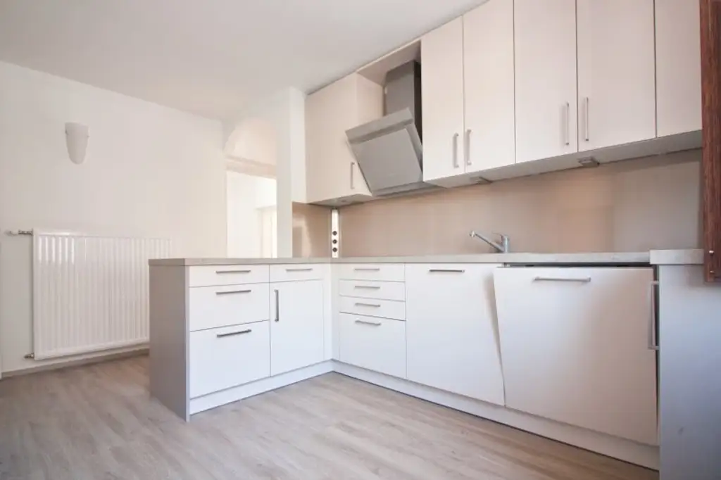 Gepflegtes, charmantes Haus im schönen Fischamend | ca. 122 m² Wohnfläche auf einer Ebene | 5 Zimmer | Garten & Garage