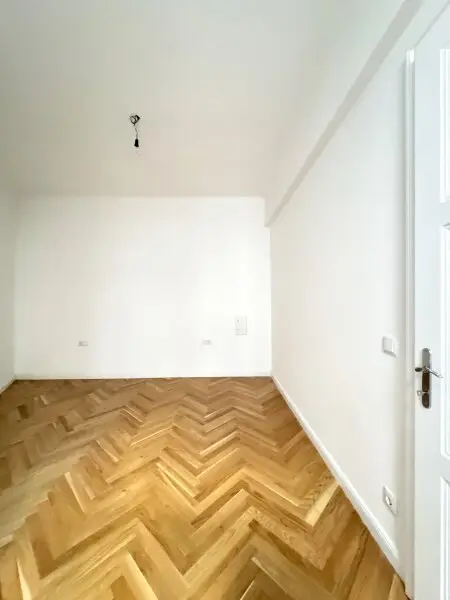 Exklusive 2-Zimmer-Terrassenwohnung im generalsanierten Altbau – Erstbezug mit hochwertiger Ausstattung in 1050 Wien