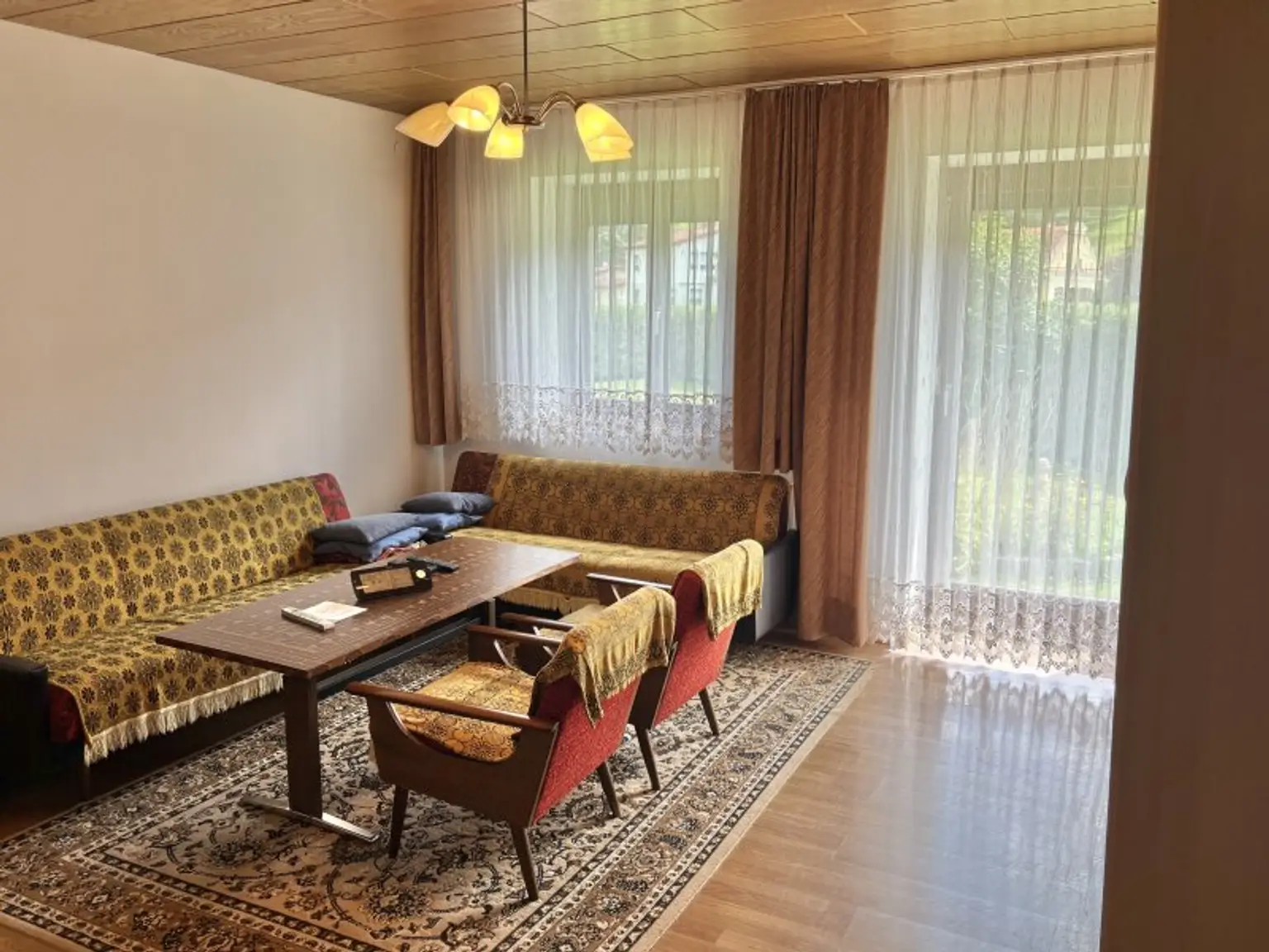 ** GARTENTAGE ** ren.bed. Landhaus mit bezauberndem Grundstück !! Ca. 7.200m 2 Wald inklusive !!