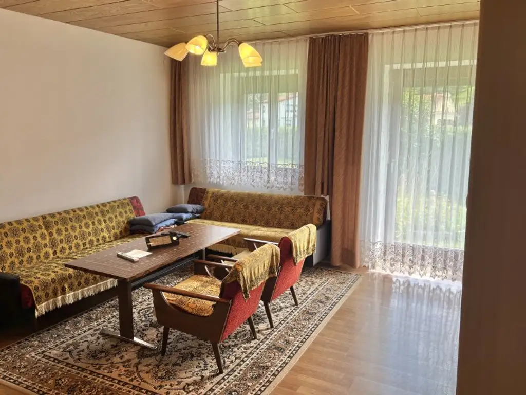 ** GARTENTAGE ** ren.bed. Landhaus mit bezauberndem Grundstück !! Ca. 7.200m 2 Wald inklusive !!
