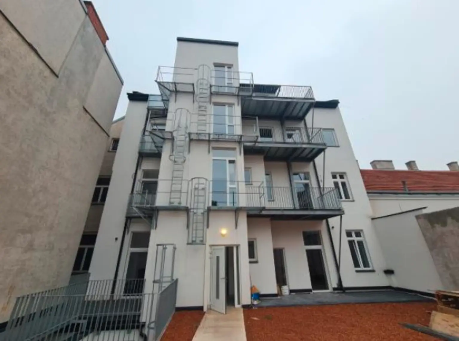 Vermietetes Geschäftslokal (Einzelhandel) mit 7,2% Rendite in Frequenzlage