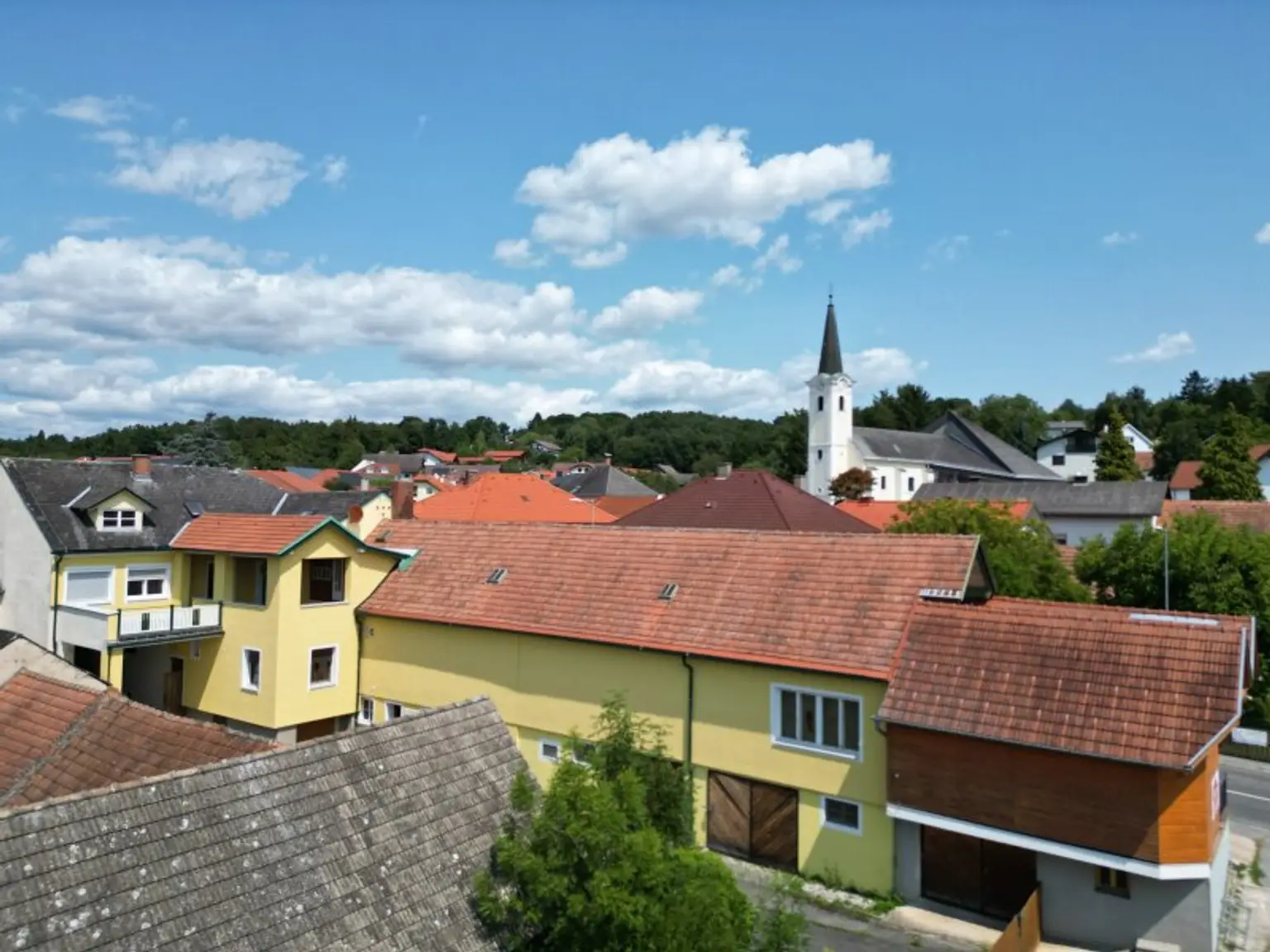 + Gepflegte Liegenschaft mit unzähligen Möglichkeiten, in Pilgersdorf zu verkaufen! +