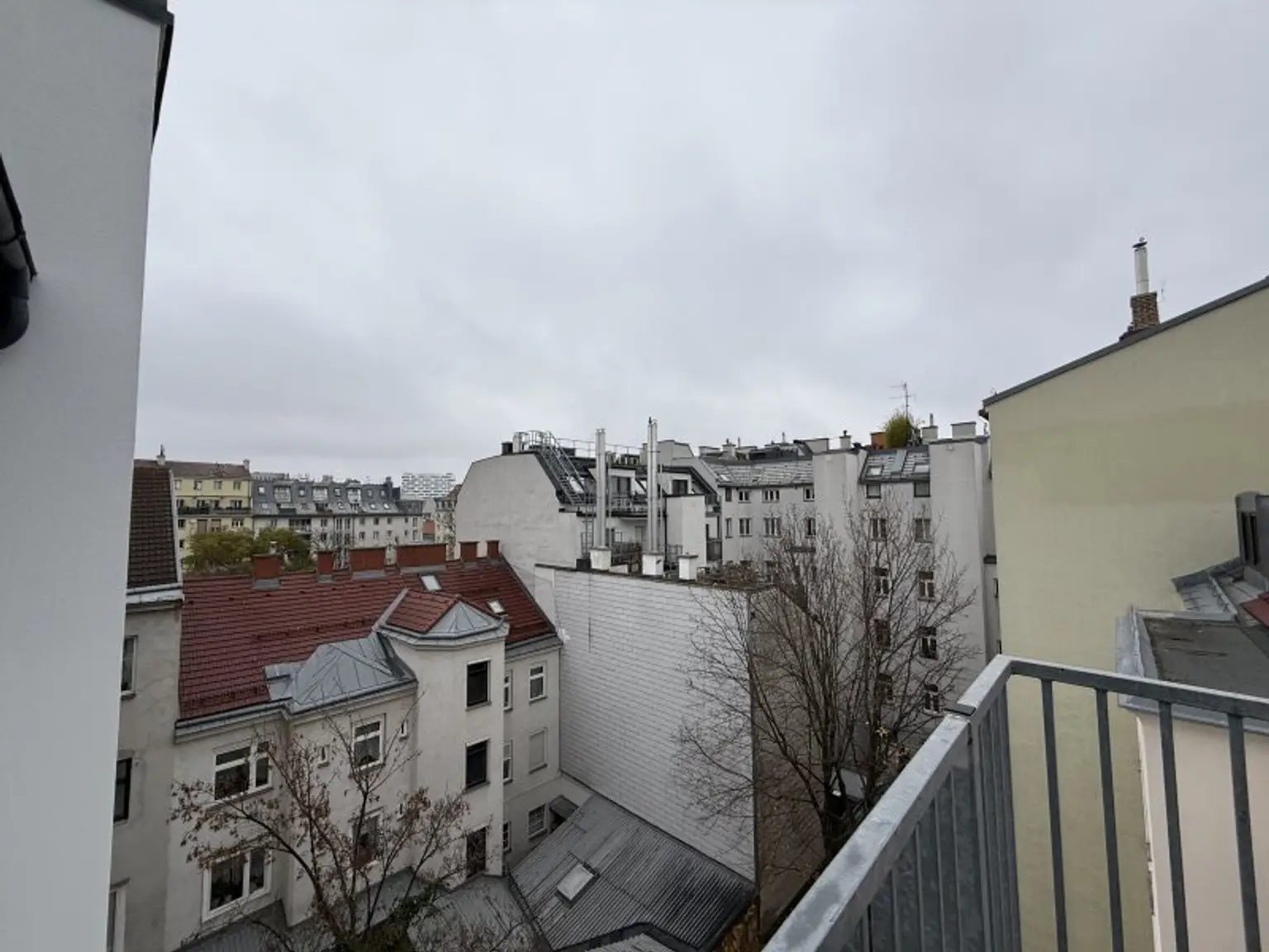 Großzügige 2-Zimmer Wohnung nahe U1 Keplerplatz in ruhiger Lage zu vermieten!