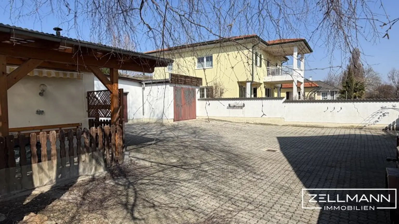 Viel Platz, viele Möglichkeiten – großzügiges Einfamilienhaus | ZELLMANN IMMOBILIEN