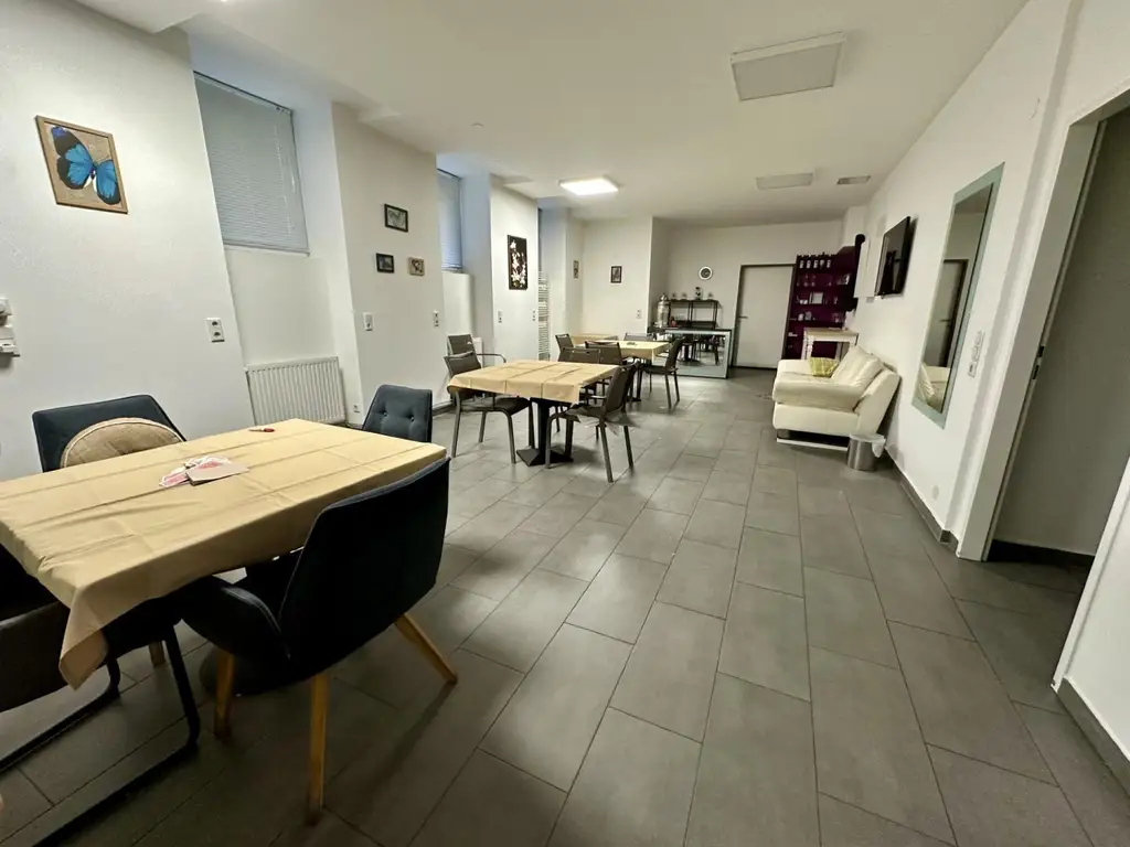 Attraktives Imbisslokal in der Schönbrunner Straße zu mieten!