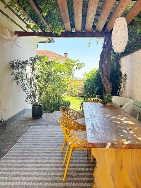 Sonnige großzügige Doppelhaushälfte - 5 Zimmer - toller Garten