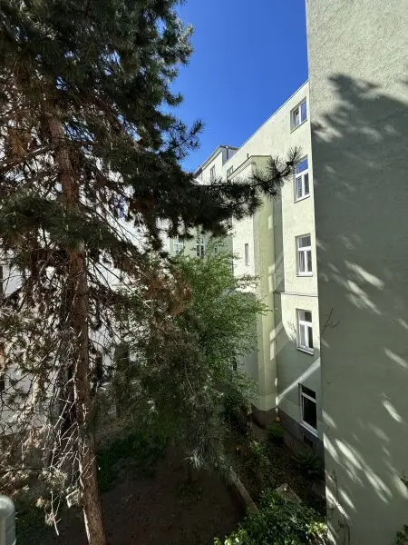 Innenhofausblick_Wohn-/Essbereich