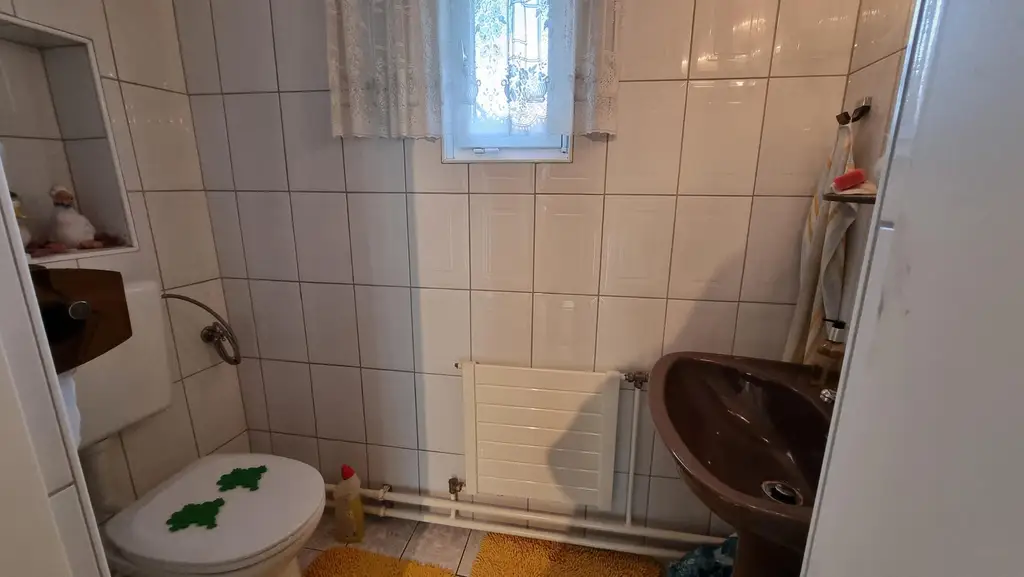 Gepflegtes Einfamilienhaus mit Pool und Garten in St. Georgen